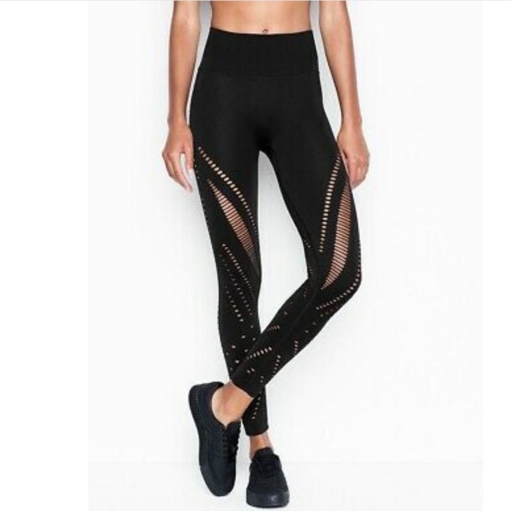 NWT SZ L Black Victoria Sport Perforated Leggings